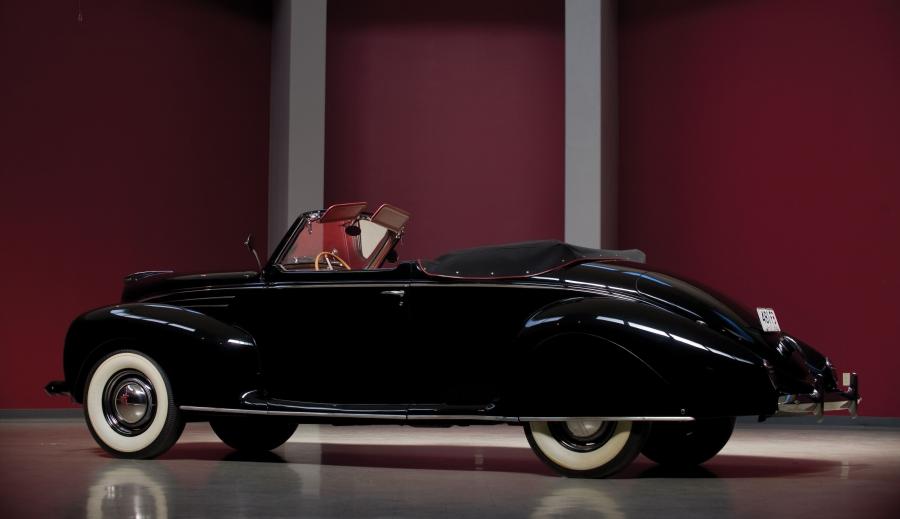  Lincoln Zephyr Convertible Coupe 1939 года  (фото 2 из 7)